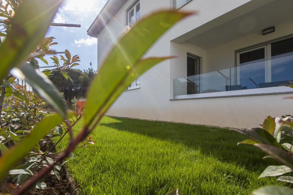 Apartments Lapis Premantura Exterior photo